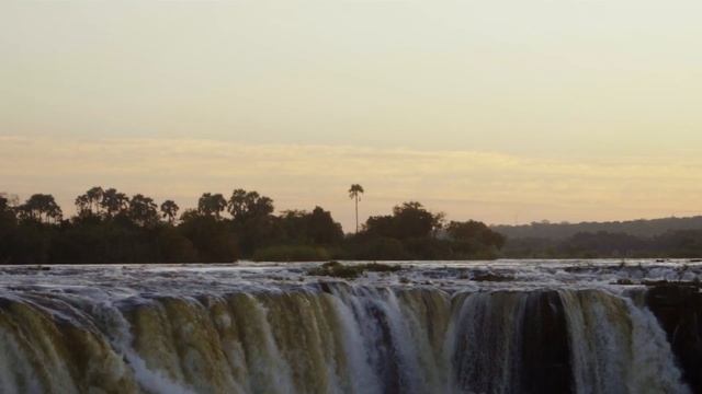 Guided Tour of Victoria Falls, Zimbabwe смотреть онлайн