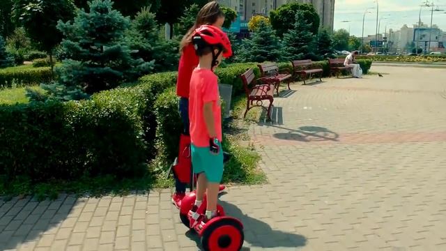 Денис и Мама против Гироскутера для детей! Kids Pretend Play with Segway | DenLion HD Vlad IRL смотреть онлайн