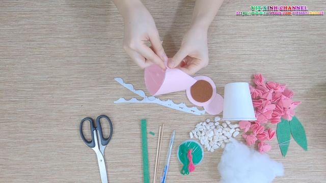 Cách làm chậu hoa cẩm tú cầu bằng vải nỉ - vịt xinh channel смотреть онлайн