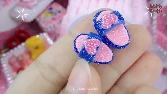 Barbie Dress up ~ Mini Makeup ~ Barbie Doll Dresses and more смотреть онлайн