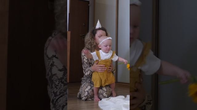 Первый день рождения двойняшек! смотреть онлайн