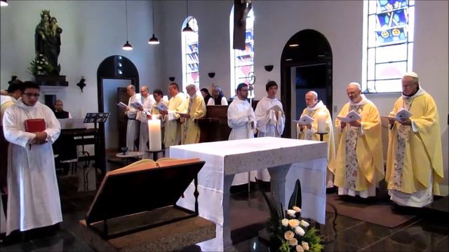 Kyrie e Gloria - Missa I do Kyriale Cisterciense, "In festivitatibus in quibus non laboramus" смотреть онлайн