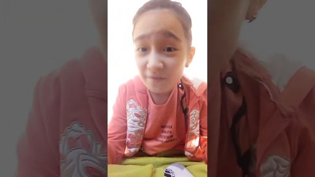 когда подруга не слышит тебя и сидит в телефоне смотреть онлайн