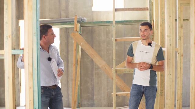 Современный Hi Tech (хай тек) дом с плоской крышей из СИП панелей с ЦСП в Крыму обзор.