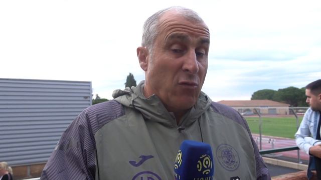"J'ai bien aimé les trois mi-temps", la réaction d'Alain Casanova après TFC/Nîmes смотреть онлайн