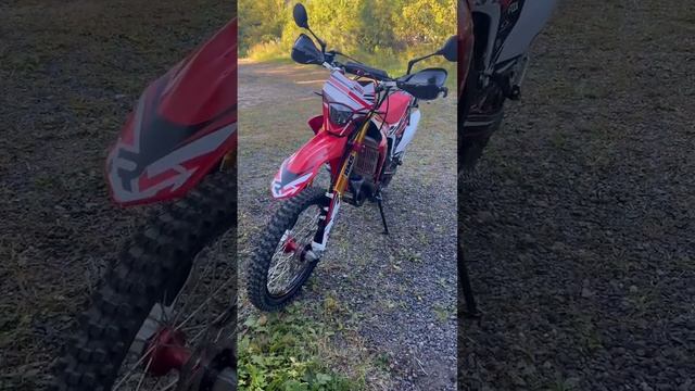 Regulmoto CR-Z300, едет??? #regulmoto #мотоциклы #эндуро #motorussus смотреть онлайн
