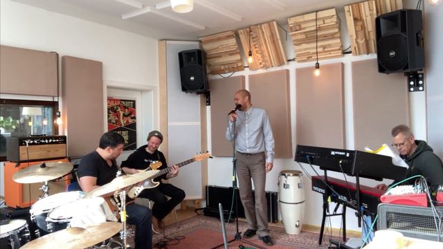 Unleash the Funk with Exclusive Live Rehearsal Room Snippets from Funkology! смотреть онлайн