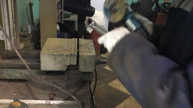 Самодельная удобная ручка для станочных тисков. смотреть онлайн