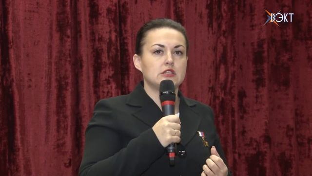 Разговор о невесомости. Елена Серова - женщина и космонавт смотреть онлайн