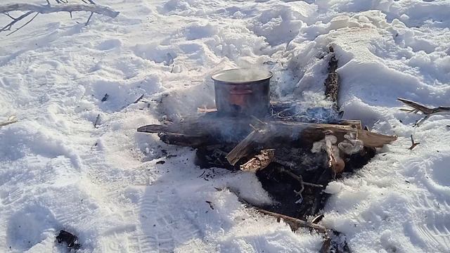 рыбачили,загорали,варили супчик. смотреть онлайн