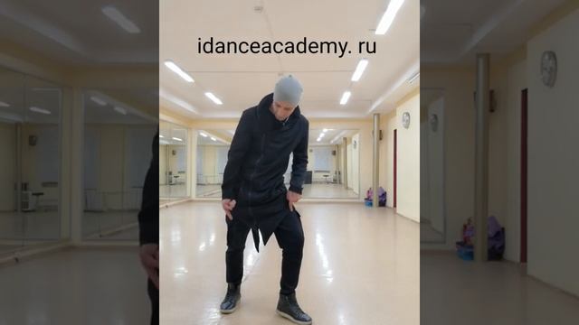 Клубные танцы для парней. Комбинация. смотреть онлайн