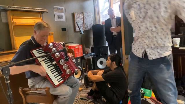 Accordion session - SCANDALLI смотреть онлайн