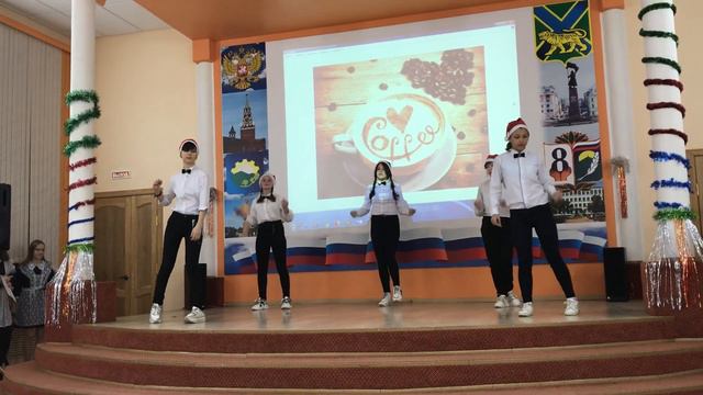 "Поём на английском" Школа №6. Песня - Hallelujah, I Love Him So смотреть онлайн