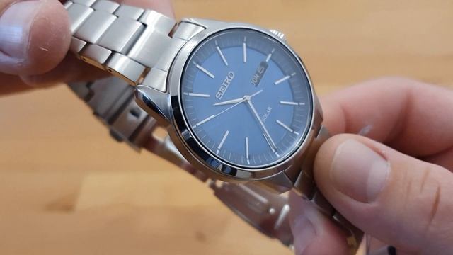 Seiko Solar SNE525P1 Unboxing смотреть онлайн