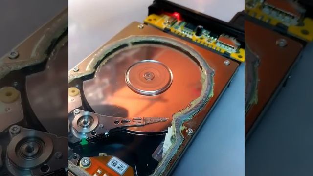 ОФФтоп. Как работает жёсткий диск в ноутбуке? смотреть онлайн