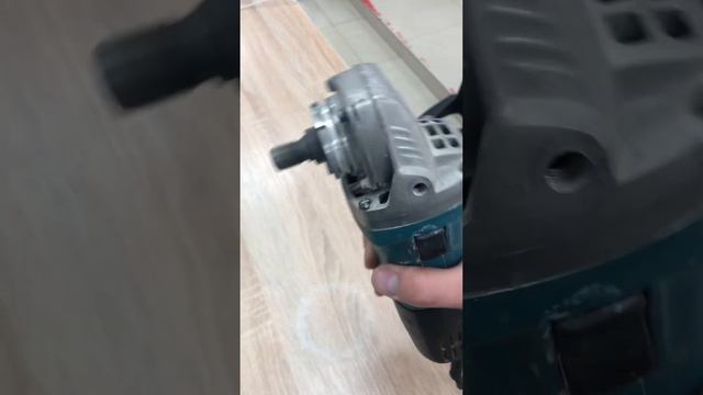 УШМ 9558 смотреть онлайн
