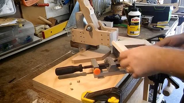 V nail pusher - Frame fixer смотреть онлайн