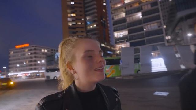 PRO PHOTOGRAPHER VS AMATEUR PHOTOGRAPHER! | Canon 2000d vs. Sony A7iii смотреть онлайн