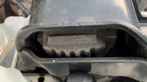 MR20DE Nissan Xtrail T31 положение правой опоры двигателя в положении Drive