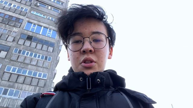 ПОДПИСЧИКИ В РЕАЛЬНОЙ ЖИЗНИ СЫГРАЛИ СНС НА ПРИЗ! ПЕРВЫЙ ВИДОС С ЛИЦОМ НА КАНАЛЕ! смотреть онлайн