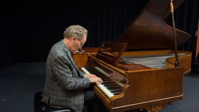 Improvised Fantasy on 1873 Érard смотреть онлайн