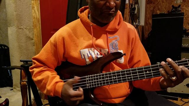 IBANEZ 5 STRING with TONE MONSTER PREAMP DEMO смотреть онлайн