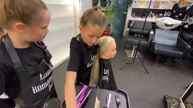 Сериал Леонида Романова #PROСалон ( спец выпуск ) Малышки вперёд !! смотреть онлайн