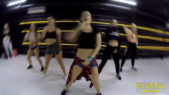 REGGAETON DAY / Женя / 25 ноября смотреть онлайн