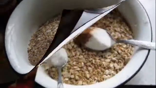 Наш хлеб. Тесто. Лепешки. Хлеб в сковороде. смотреть онлайн