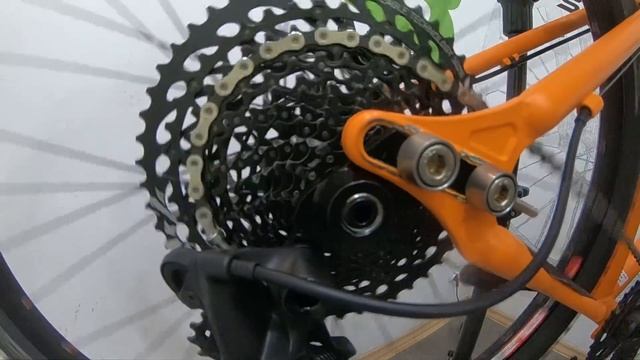 Sram XX1 Eagle vs GX Eagle vs NX Eagle Comparison. Slow Motion Shifting. смотреть онлайн