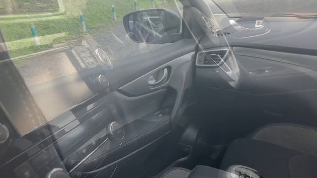Nissan Qashqai 1.2 DIG-T N-Connecta Euro 6 (s/s) 5dr - FJ Chalke, Wincanton смотреть онлайн