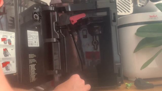 Siemens EQ300 Kahve Makinesi Temizliği смотреть онлайн