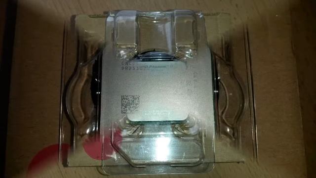 AMD Phenom II X4 975 Unboxing DIASHOW смотреть онлайн