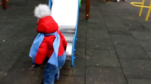 Типы мам на прогулке с детьми Какие же бывают мамы смотреть онлайн