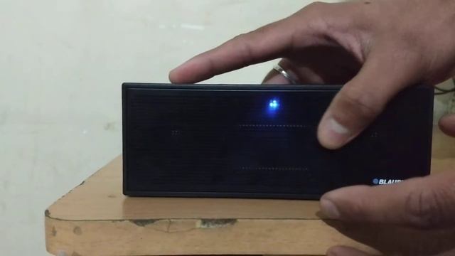 Blaupunkt BT-51 Bluetooth Speaker:- How to play music using TF card смотреть онлайн
