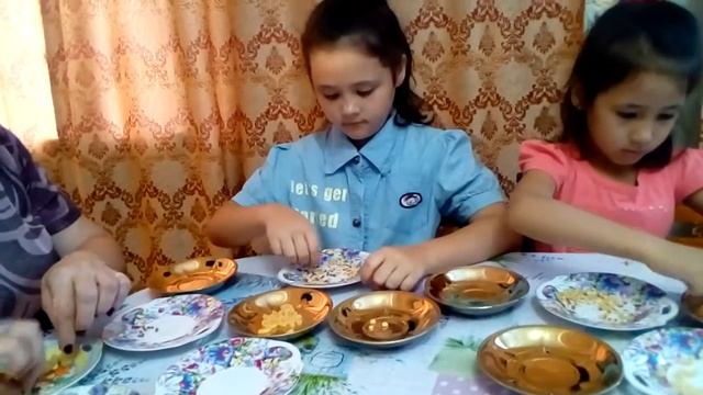 Поможем Золушке попасть на бал смотреть онлайн