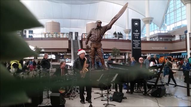 Denver Intl. Airport Gig смотреть онлайн
