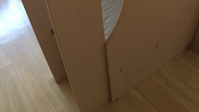 Детская двухъярусная кровать