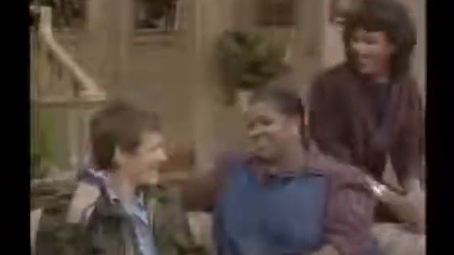 Gimme a Break! S5E15 Second Chance 2 смотреть онлайн