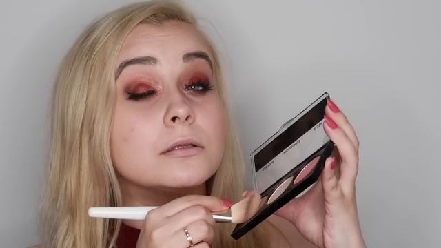 Huda beauty rose gold remastered | Брусничный макияж | Что стало с шиммерами через 2 года ?! смотреть онлайн
