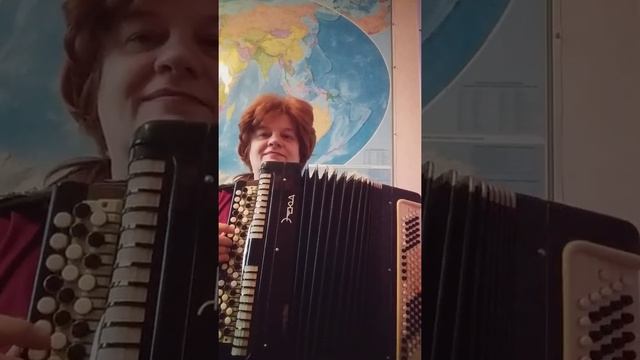 "ОЙ, ПОЛНА, ПОЛНА КОРОБУШКА" на баяне смотреть онлайн