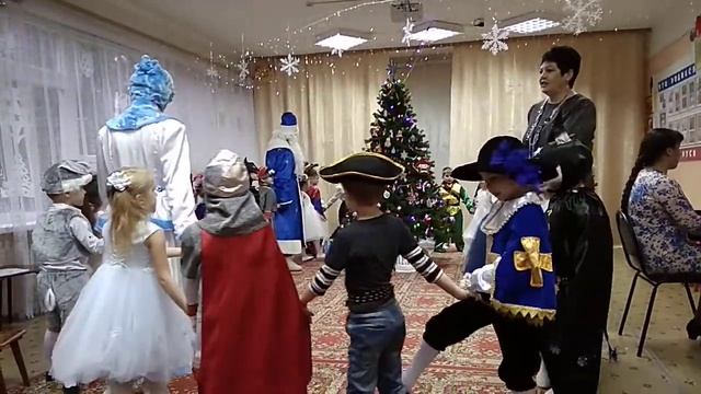 Хоровод "Белый снег белешенький" смотреть онлайн