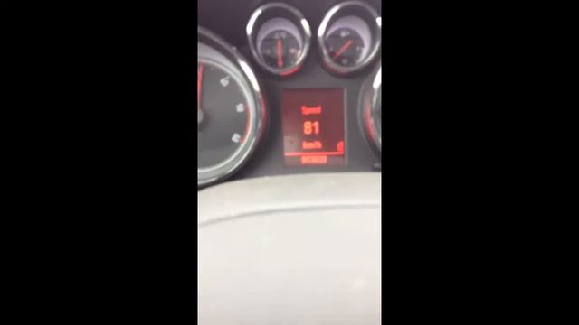 VW Caravelle 2.5 TDI 174PS + Opel Astra 1.7 CDTI 110PS 80-120 run смотреть онлайн