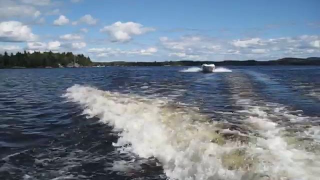 Lac Kénogami 2011 seadoo Challenger 180 Jump смотреть онлайн