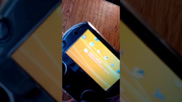 Обзор самой крутой приставки SONY PSP GO смотреть онлайн