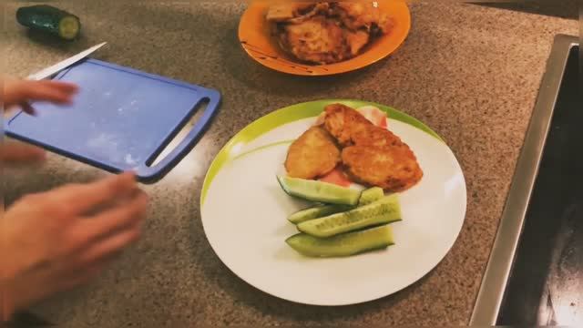 Куриные шницели в кляре