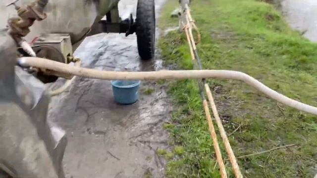 Бочка з насосом від ВОМ Т40 смотреть онлайн