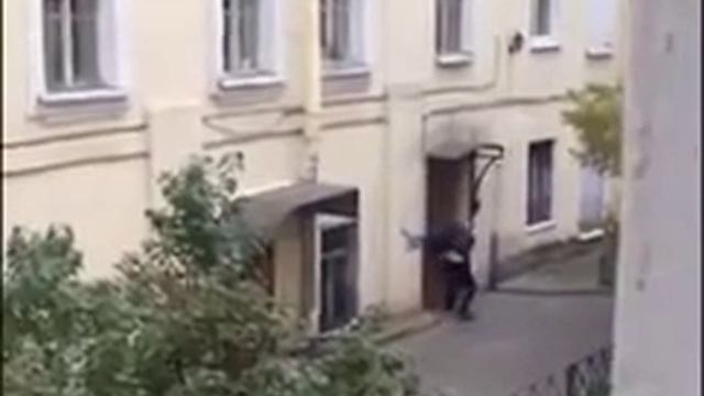 Звонок не работает Doorbell does not work смотреть онлайн