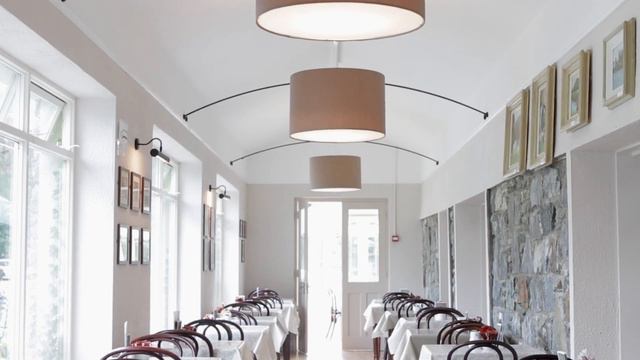 Dining at Kylemore Abbey and Victorian Walled Garden смотреть онлайн