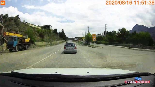 Буйнакск - Гергебиль.Таймлапс от видеорегистратора Xiaomi Mijia Car. салон связи "Delta" г.Буйнакск смотреть онлайн